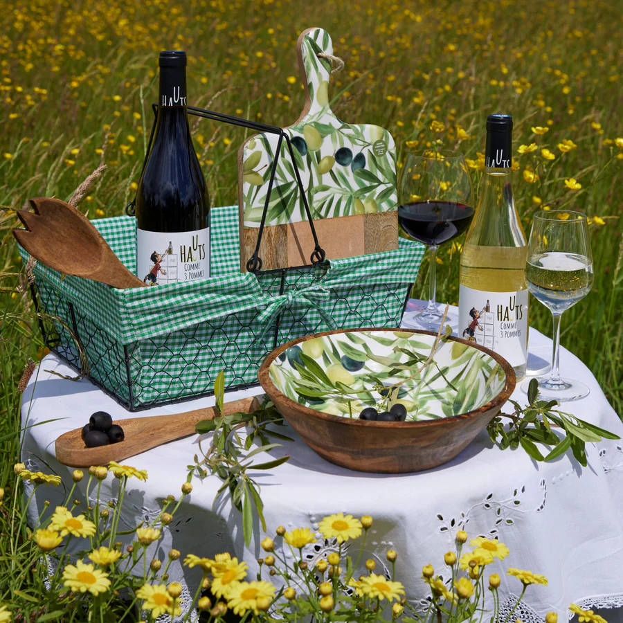 Summer Mediterranean Table with Wine
